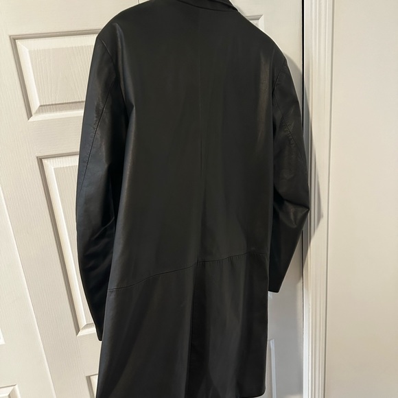 Artisan made single breasted  black leather trench coat. 42 tall or large tall - Picture 3 of 4